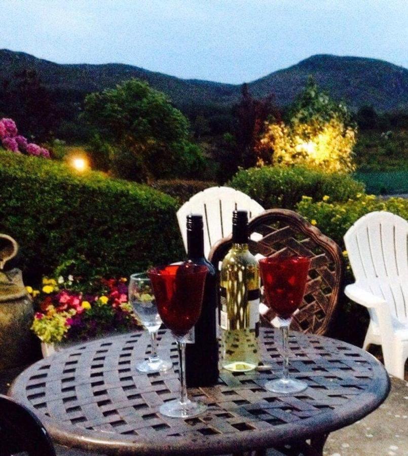 Hillcrest Farmhouse Bed & Breakfast Boyhollagh Exterior foto